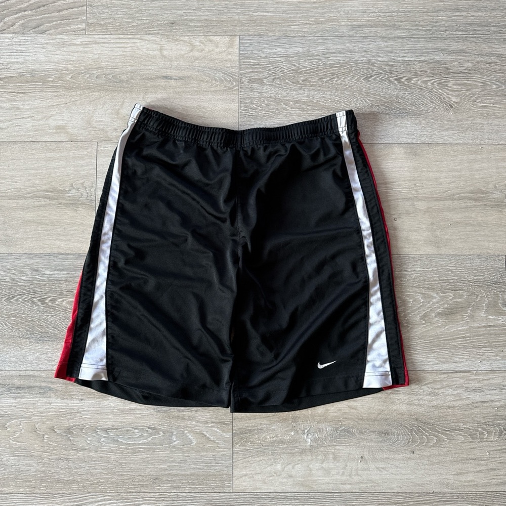 Vintage Silver Tag Nike Black/Red Shorts Size Small Men's